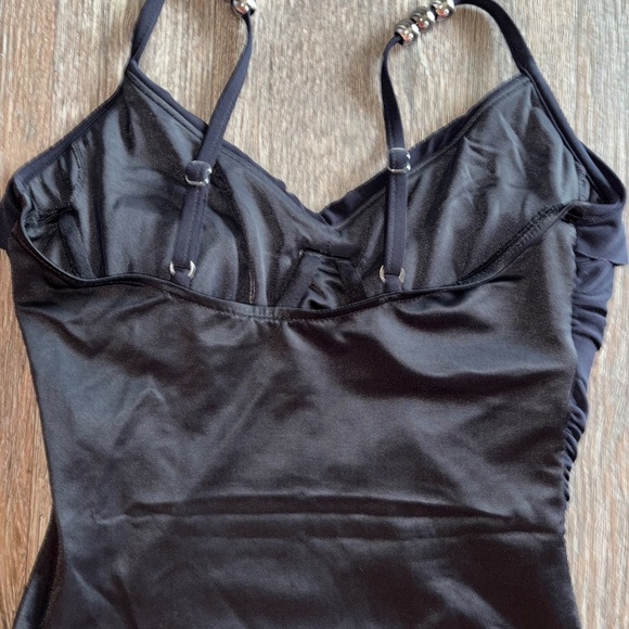 MAGIC SUIT Black V Neck with Beads Sz 10 Slimming One Piece - Picture 10 of 14